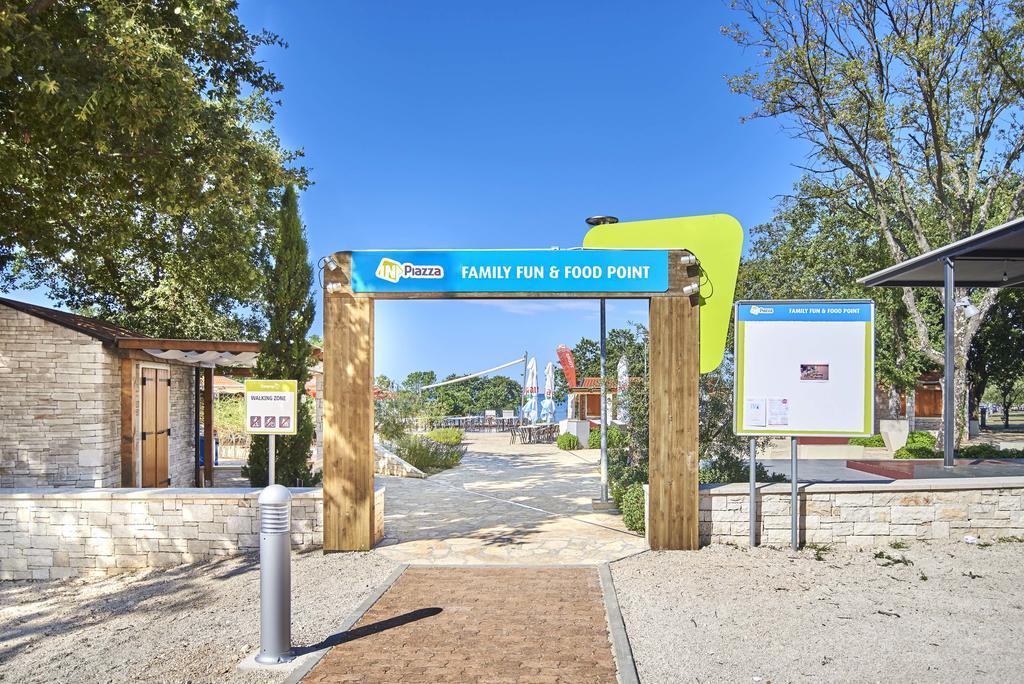 Mobile Homes Premium Vista Mare Park Umag By Camp4You Exterior photo