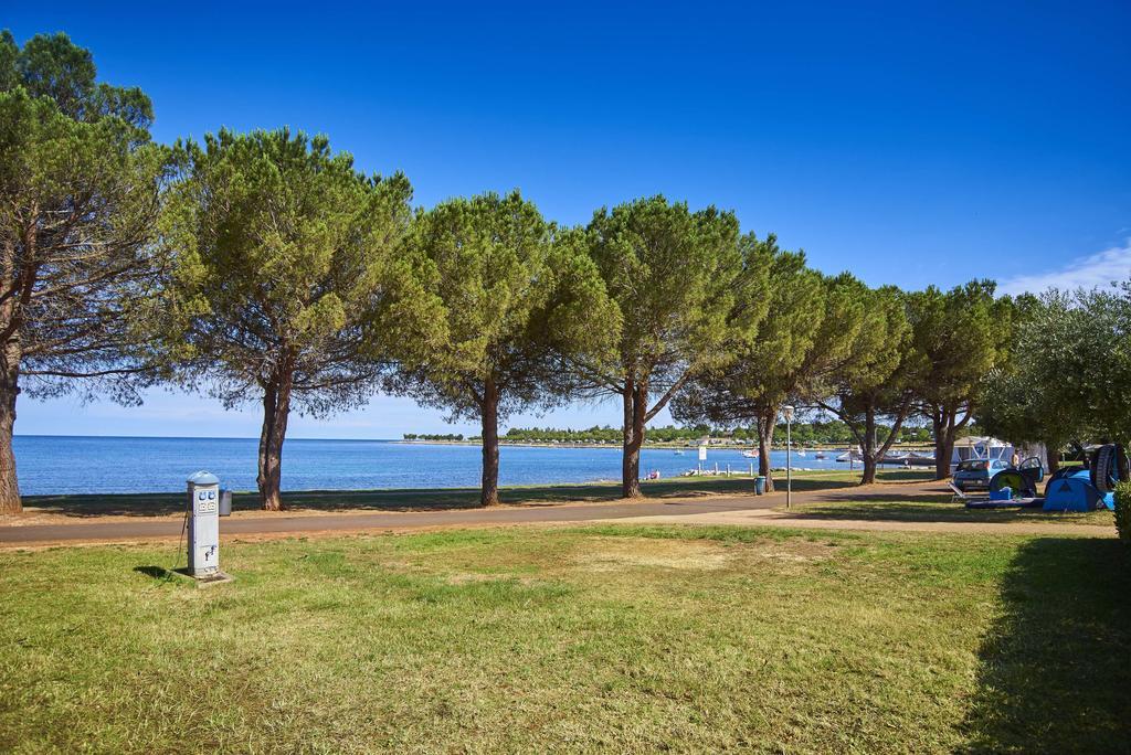 Mobile Homes Premium Vista Mare Park Umag By Camp4You Exterior photo