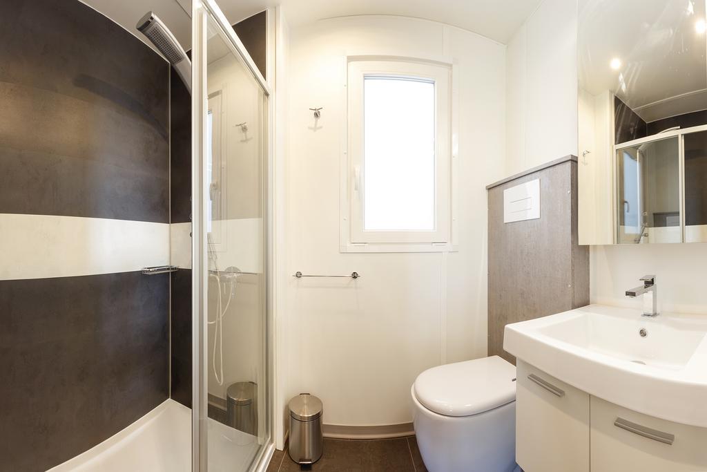 Mobile Homes Premium Vista Mare Park Umag By Camp4You Exterior photo