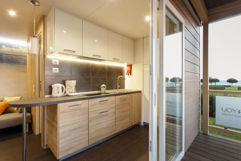 Mobile Homes Premium Vista Mare Park Umag By Camp4You Exterior photo