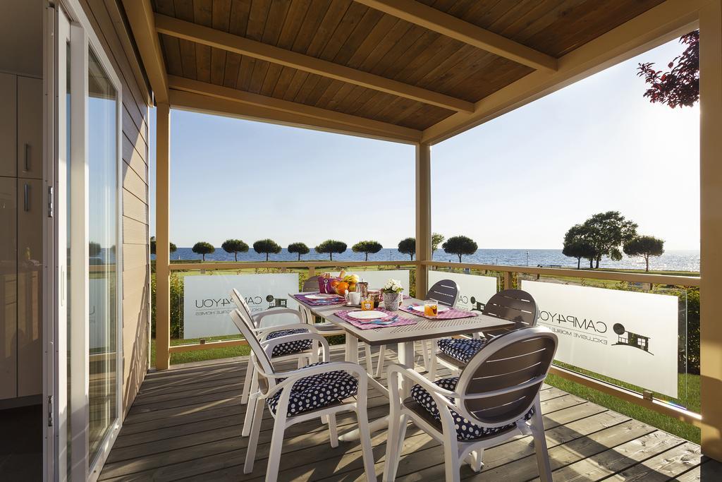 Mobile Homes Premium Vista Mare Park Umag By Camp4You Exterior photo