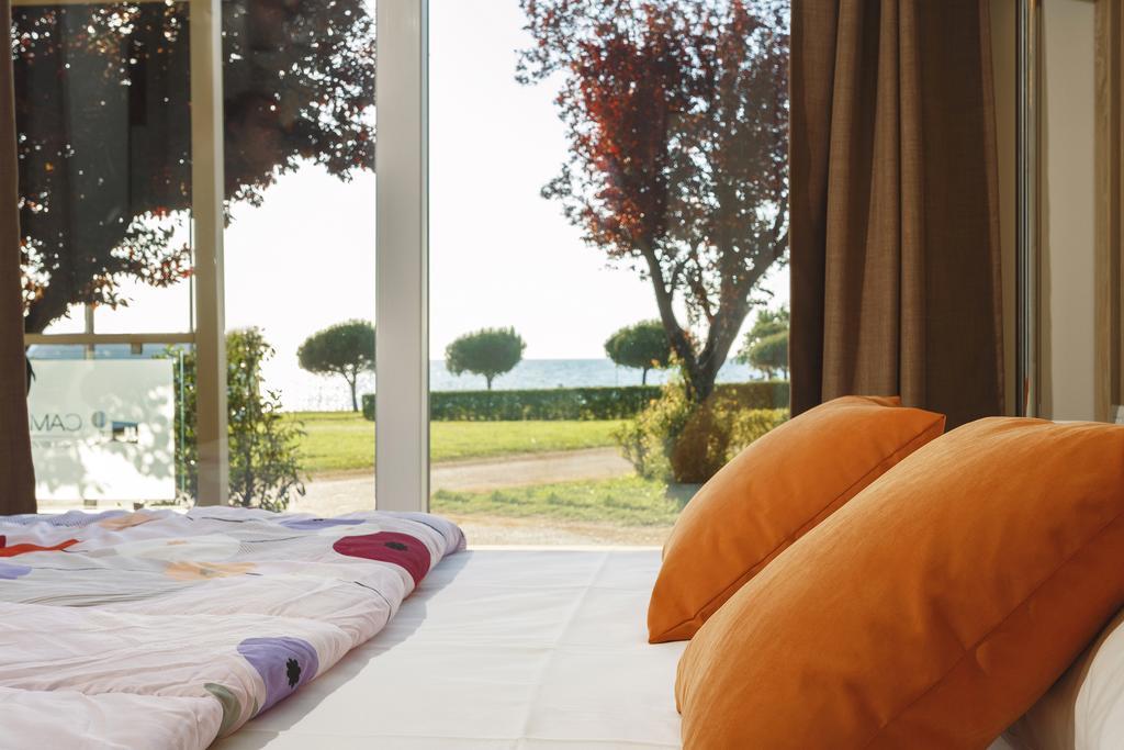 Mobile Homes Premium Vista Mare Park Umag By Camp4You Exterior photo